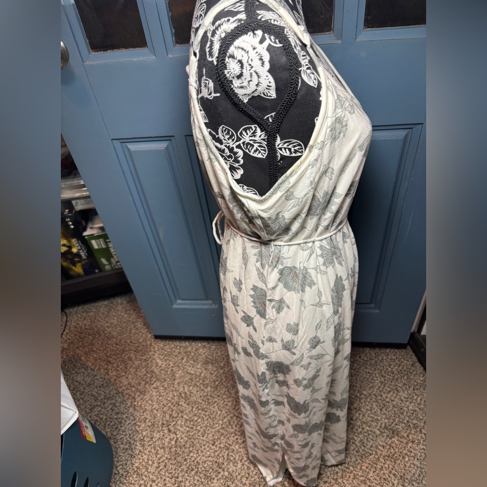 Carve Designs White Maxi Dress with Green Floral Print Outlined in Gold - Picture 3 of 5